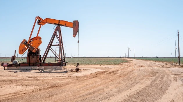 Oil prices fall and stocks rise, despite ongoing Israel-Iran conflict