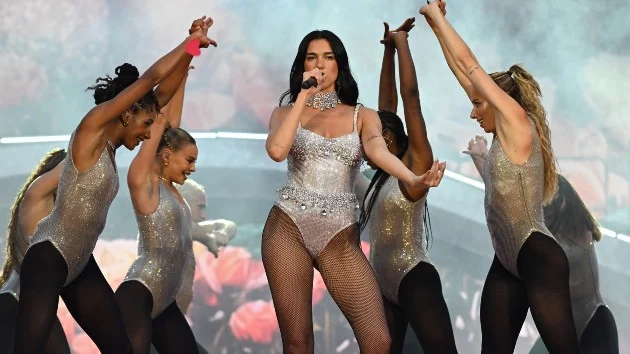 Watch Dua Lipa sing a Beatles classic to a stadium full of fans in Liverpool