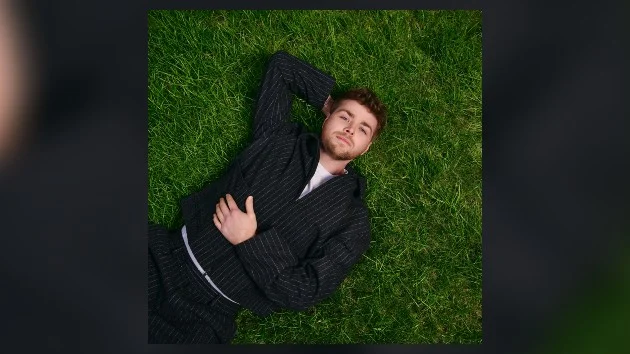 Alex Warren wanted ‘Ordinary’ to be spiritual, but not ‘too Christian-y’