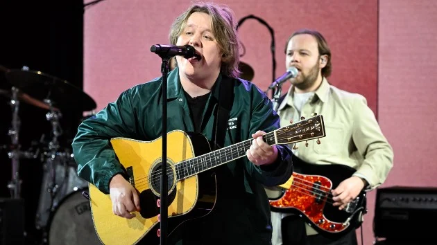 Lewis Capaldi claims Justin Bieber ghosted him, wants him to text back