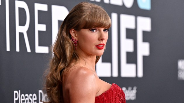 Taylor Swift donates $100K to 2-year-old cancer patient