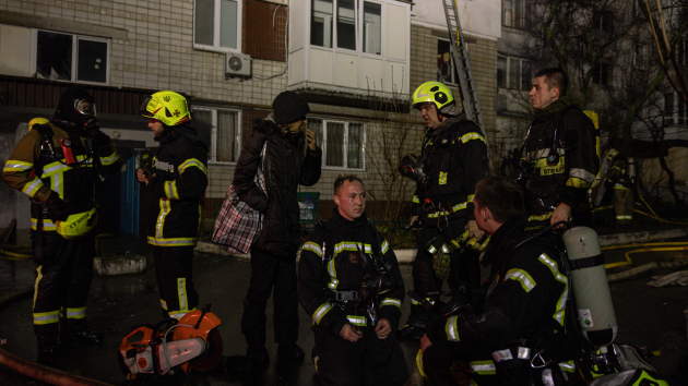 Russia launches deadly strike on Kyiv as Zelenskyy’s advisers travel to US for talks